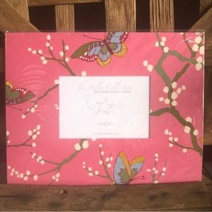 New 11 x 14 Designer Fabric mat with a opening for 5 x 7 image comes shr…